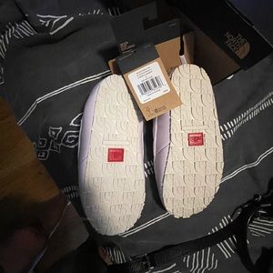 Northface slippers